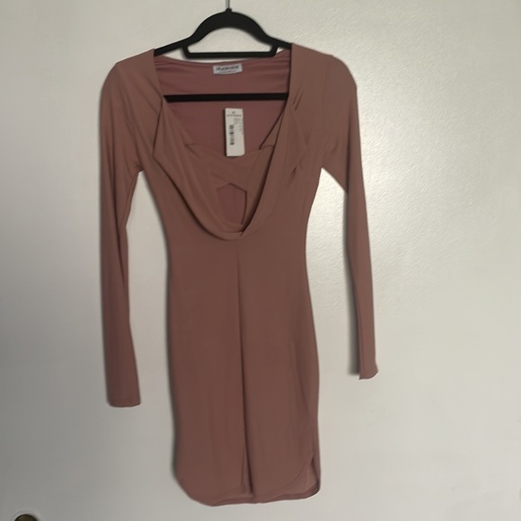 NWT blush pink long sleeve dress - Picture 3 of 6